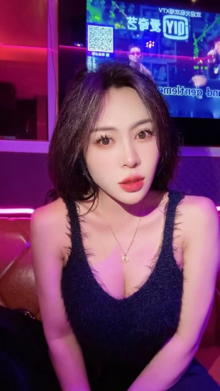 素素可月的第一张照片--揭阳相亲服务中心