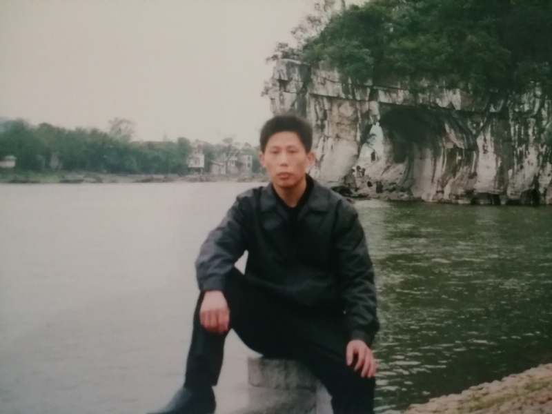 庸人自扰的第一张照片--揭阳相亲服务中心