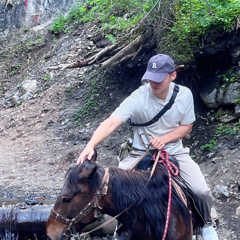 蓦然回首的第二张照片--揭阳相亲服务中心