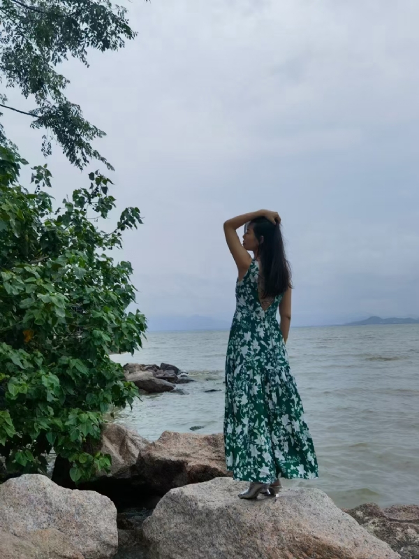 甜以待人的第四张照片--揭阳相亲服务中心