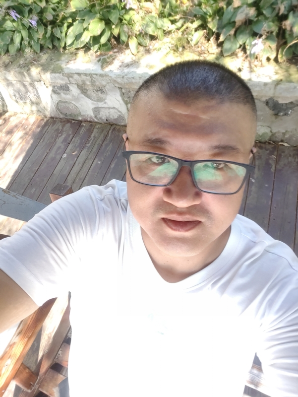 羊十八的第一张照片--揭阳相亲服务中心