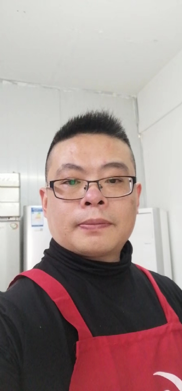 努力奋斗的第一张照片--揭阳相亲服务中心