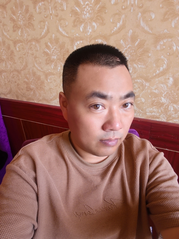 擦亮眼睛向前看的第二张照片--揭阳相亲服务中心