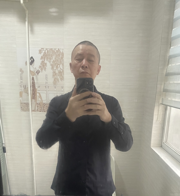 荣哥的第一张照片--揭阳相亲服务中心