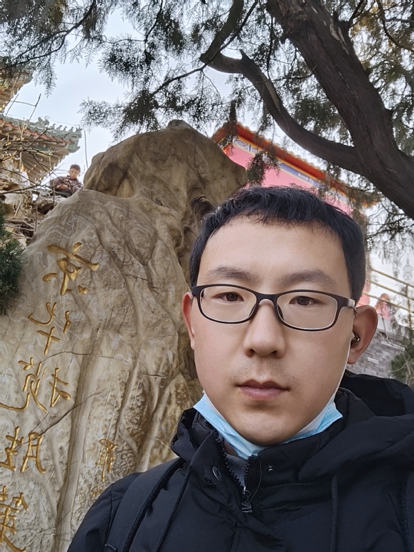 小徐要努力的第一张照片--揭阳相亲服务中心