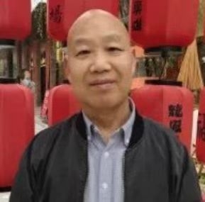 教师作家诗人的第一张照片--揭阳相亲服务中心