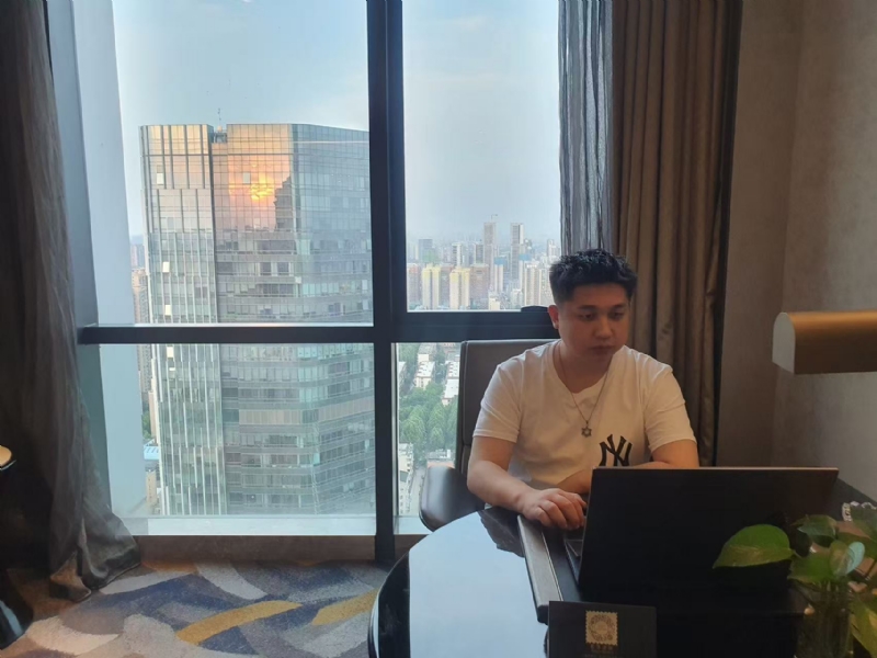 ying的第一张照片--揭阳相亲服务中心