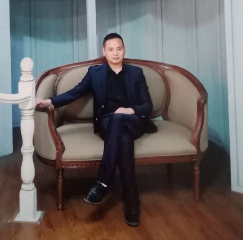 龙行天下的第二张照片--揭阳相亲服务中心