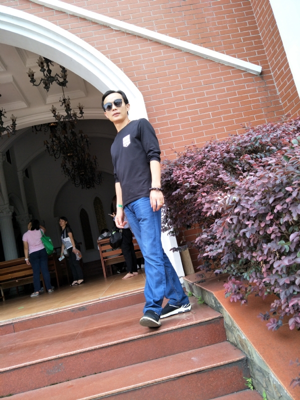 易进的第二张照片--揭阳相亲服务中心