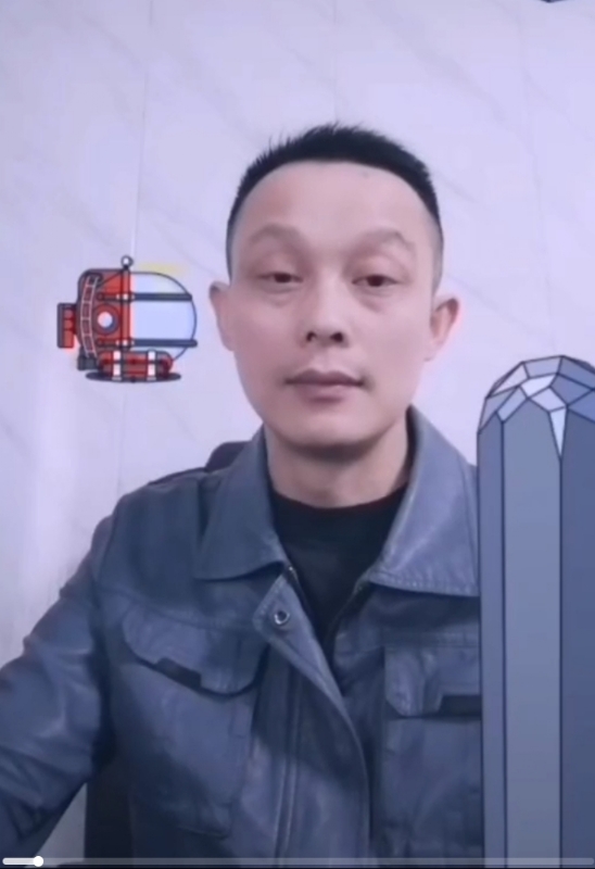 易进的第三张照片--揭阳相亲服务中心