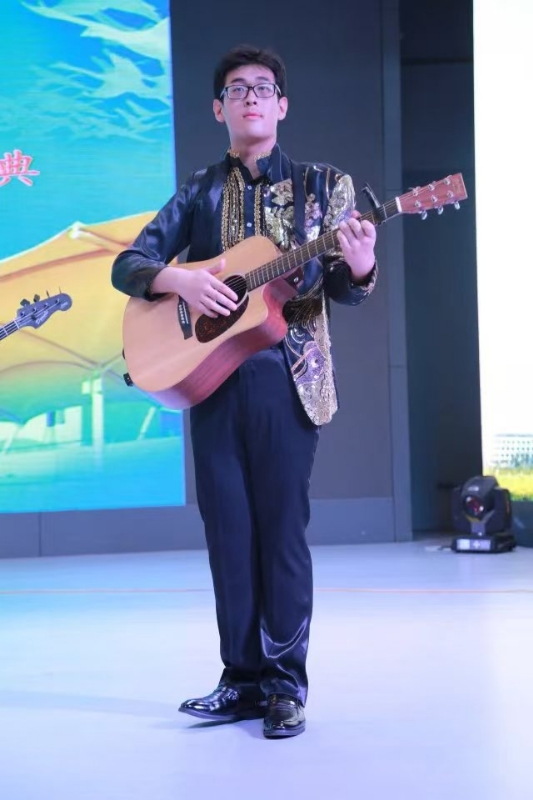 一叶知秋ZG的第一张照片--揭阳相亲服务中心