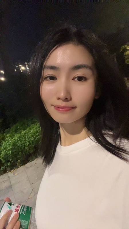 pan的第一张照片--揭阳相亲服务中心