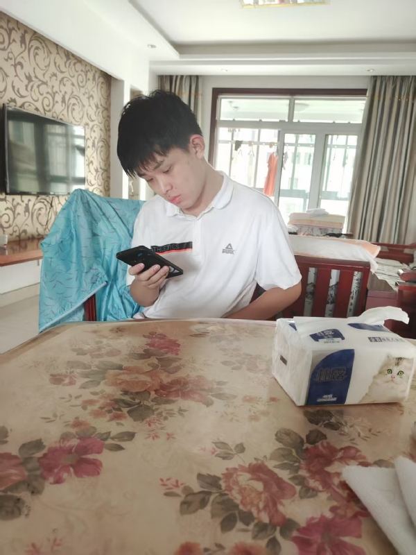 铁在烧的第一张照片--揭阳相亲服务中心