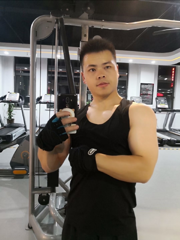 范迪塞尔的第二张照片--揭阳相亲服务中心