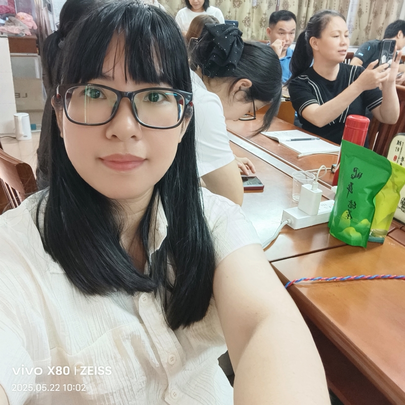 雯城慧敏的第一张照片--揭阳相亲服务中心