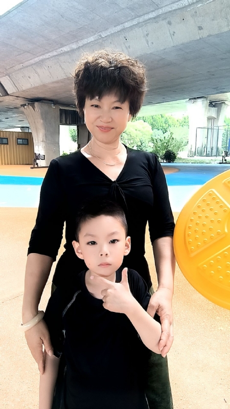 火凤凰的第一张照片--揭阳相亲服务中心