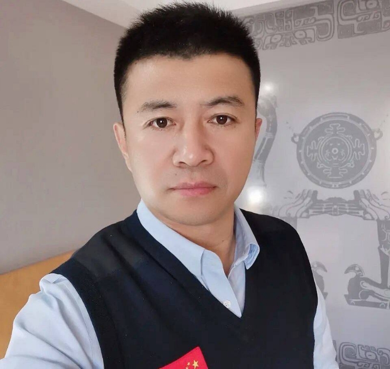 生在红旗下的第二张照片--揭阳相亲服务中心