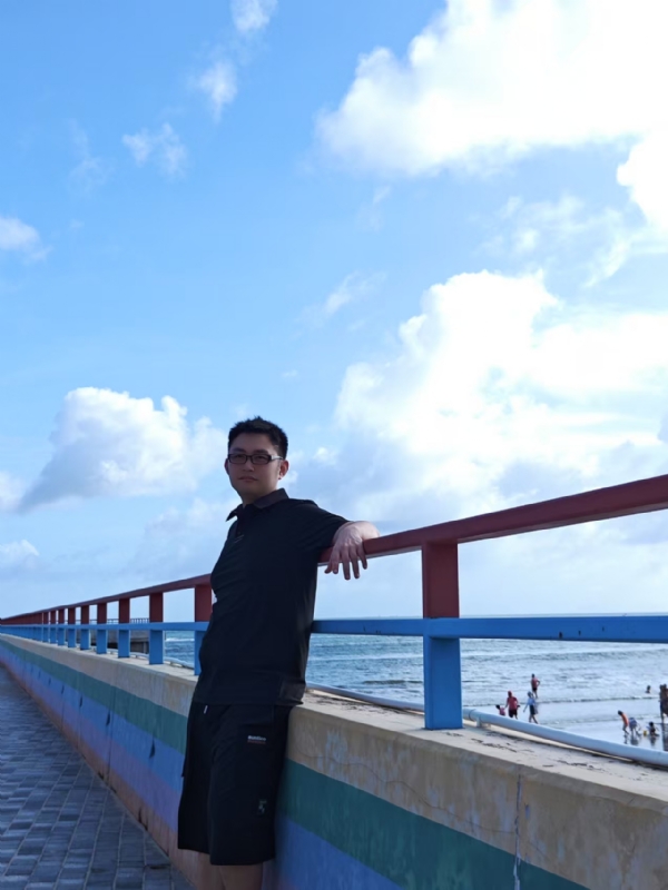 威wei的第二张照片--揭阳相亲服务中心