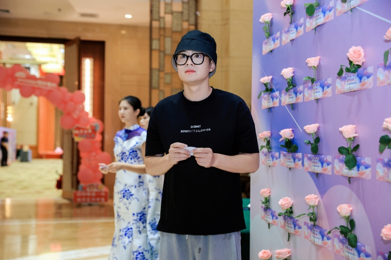 被驯服的象的第一张照片--揭阳相亲服务中心