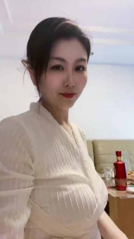 钕钕的第一张照片--揭阳相亲服务中心