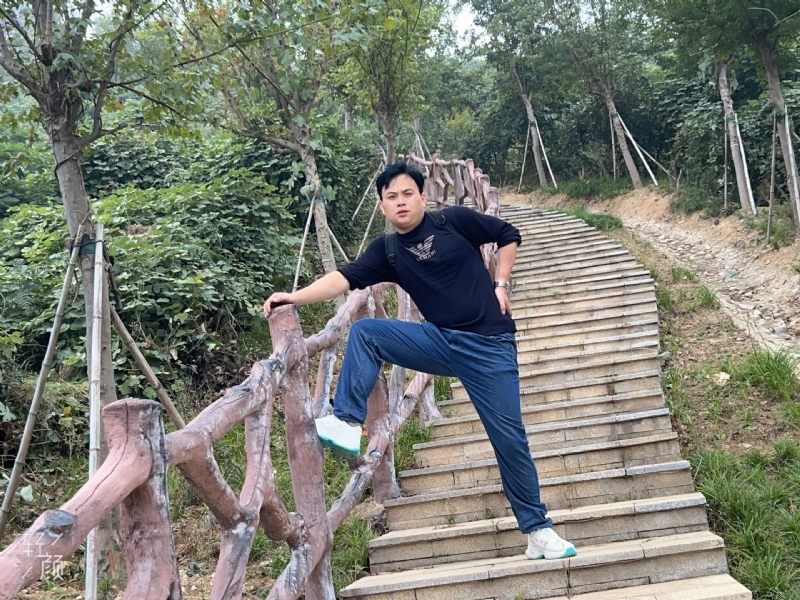 择一人白头偕老的第一张照片--揭阳相亲服务中心