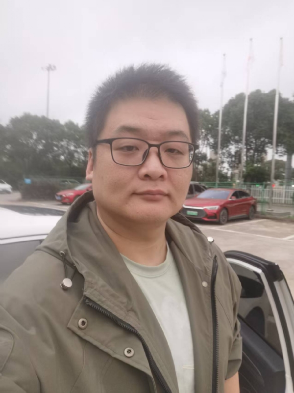 Russell的第一张照片--揭阳相亲服务中心