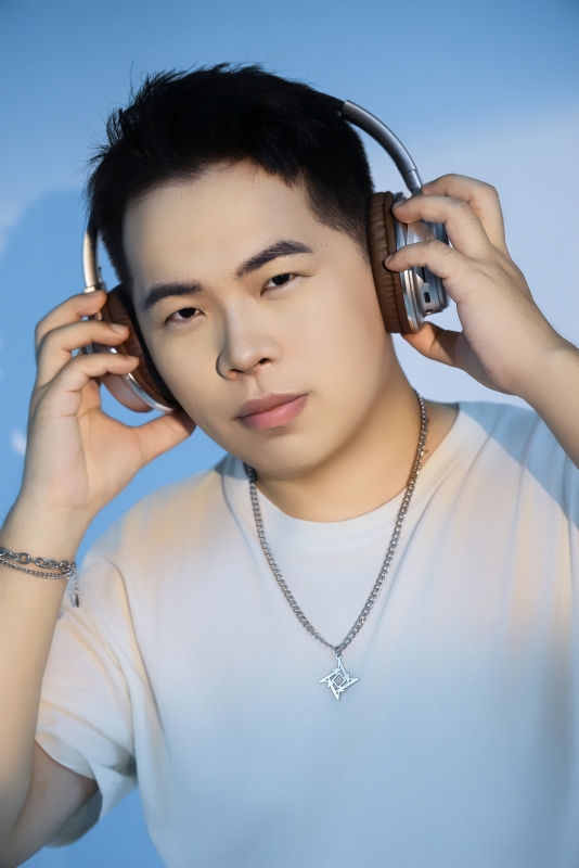 星逆的第二张照片--揭阳相亲服务中心