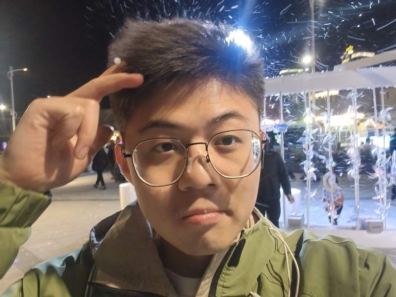 独揽星河的第一张照片--揭阳相亲服务中心