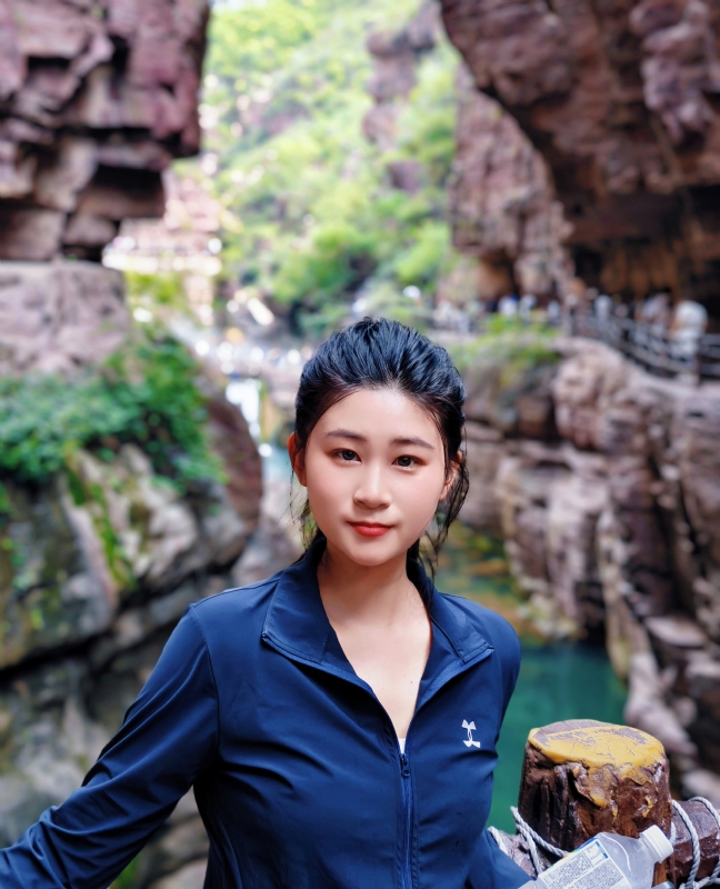 小S的第二张照片--揭阳相亲服务中心