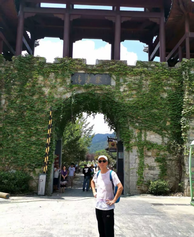 品心人的第一张照片--揭阳相亲服务中心