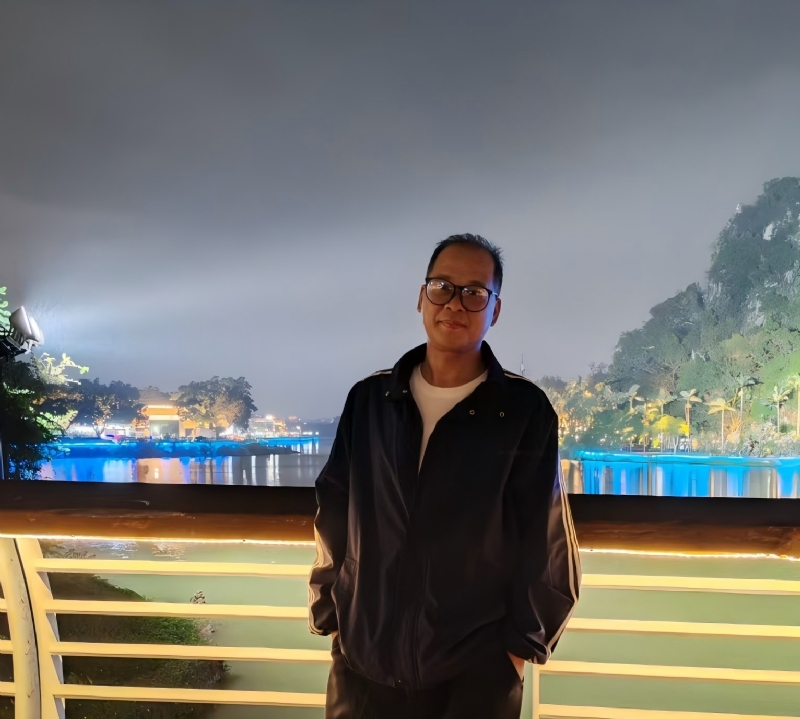 高山流云的第一张照片--揭阳相亲服务中心