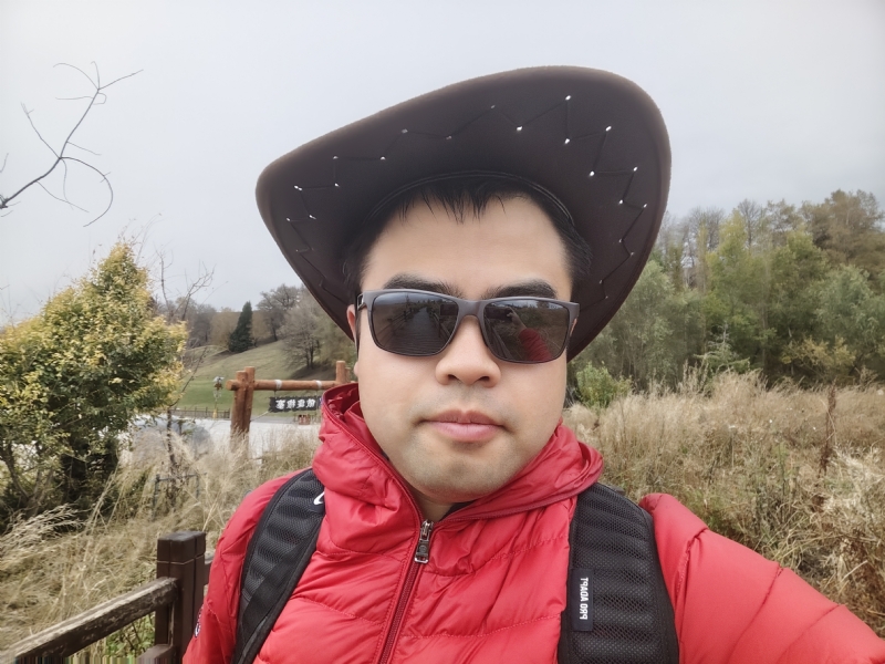 欢乐的笑的第一张照片--揭阳相亲服务中心