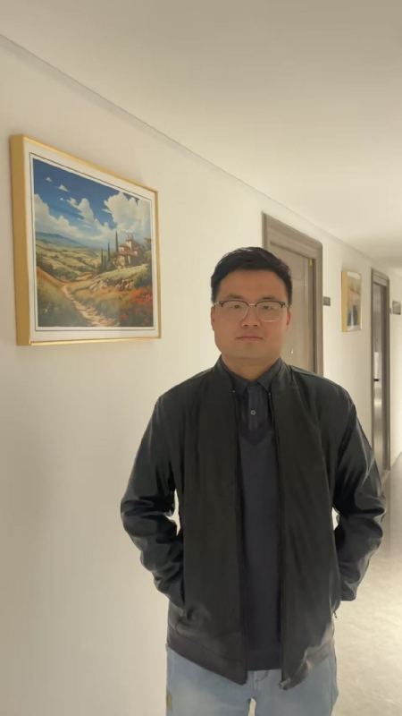 半瓶子的第四张照片--揭阳相亲服务中心